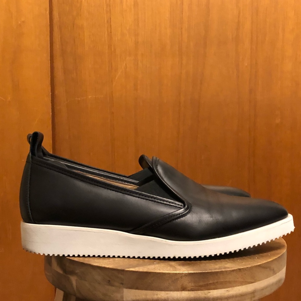 Everlane Street Shoe